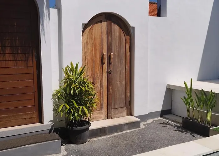 Saren Agung Inn